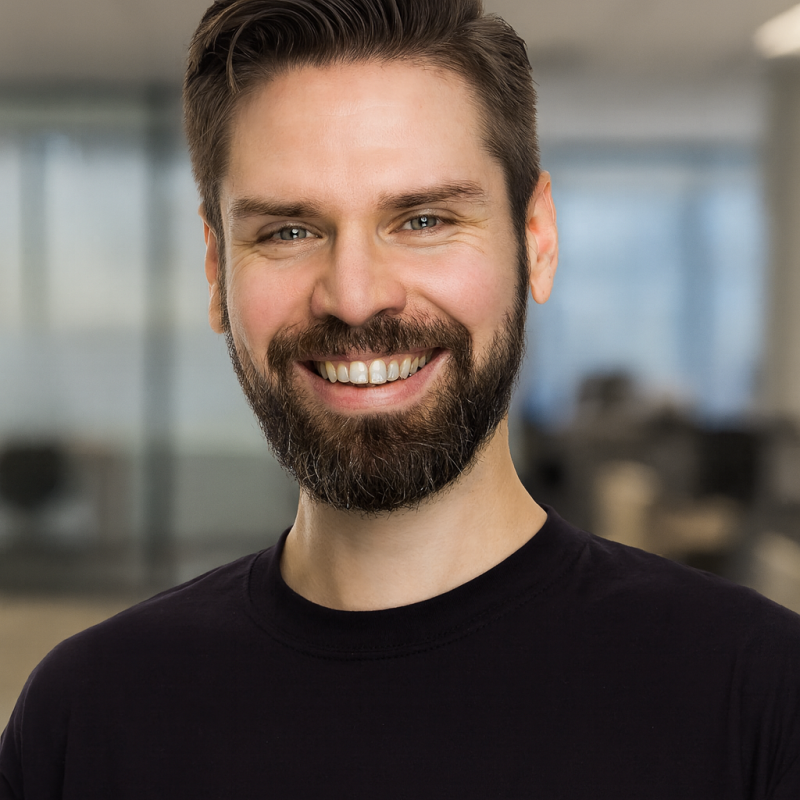 Sebastian Streiffert, Maker at Lumenbase